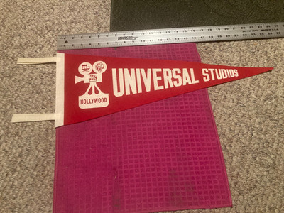 VTG UNIVERSAL CITY STUDIOS Full-Size PENNANT - Hollywood CALIFORNIA CA SHIP FAST