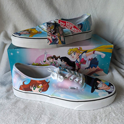 VANS Authentic Sailor Moon Pretty Guardian & Tuxedo Mask Canvas VN0A5KS9448