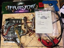 Invasion The Abductors - Midway - Working boardset with guns and partial wiring!