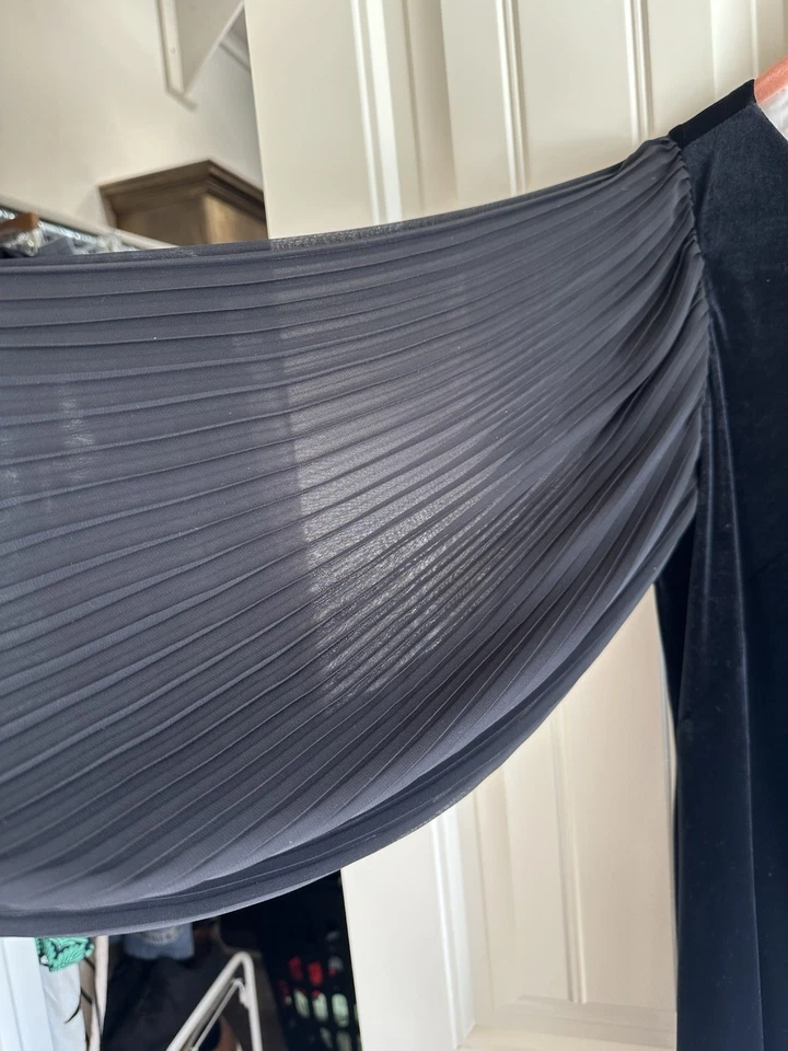 Casa Blanca Mercado Negro Largo Recto Terciopelo Negro Plisado Manga Transparente Talla 12 Foto 2 de 4