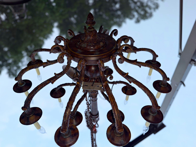 Mariner French Bronze 18-Light Chandelier Royal Heritage heavy and big