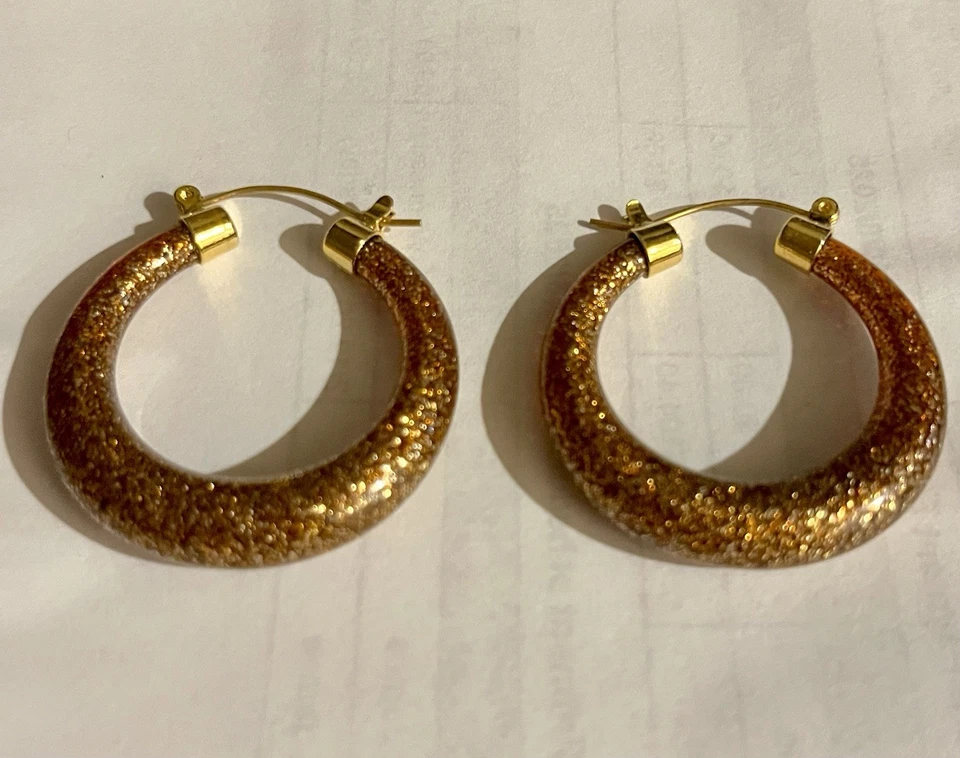 "Pendientes de aro Anthropologie, cobre y oro brillo 1 1/2"" diámetro" Foto 2 de 3