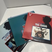 Alfred Hitchcock  s Laserdisc Lot The Birds Marine  Vertigo