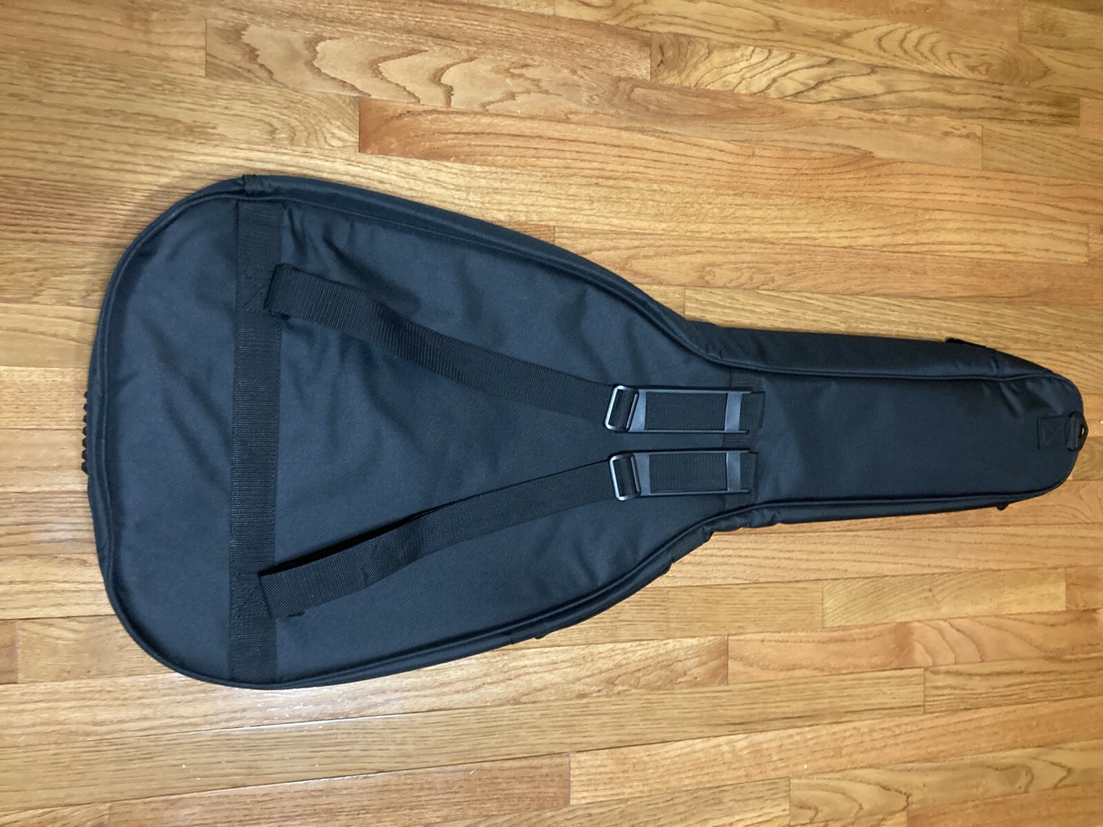 roadrunner avenue gig bolsa