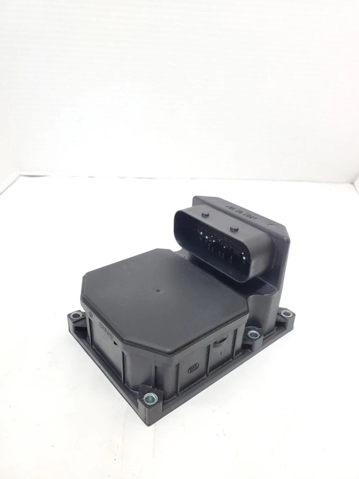 Модуль управления насосом ABS 1999-2003 BMW E39 530i 525i M5 0265950002 - Изображение 2 из 4