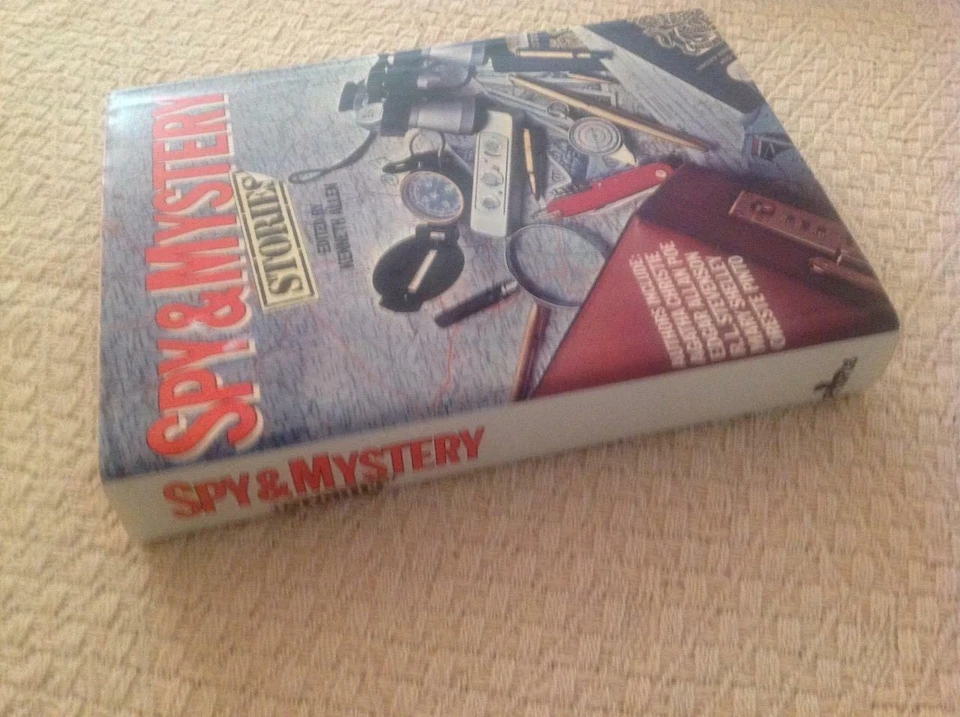 Spy & Mystery Stories Edited by Kenneth Allen Book - image 3 of 4