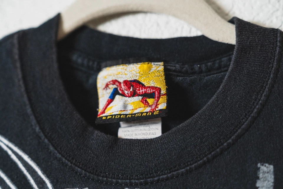 Rare Spider-Man 2 Promo T-Shirt 2004 AOP Youth L - Image 4 of 4