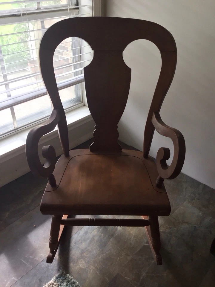 Espalda de globo elaborada en madera maciza/dura de arce, data de mediados de siglo de los años 50. Foto 2 de 3