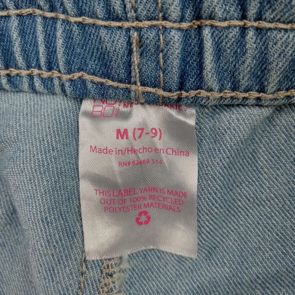 Pantalones de mezclilla para mujer No Boundaries lavado medio ligero puños elásticos cintura Foto 3 de 4