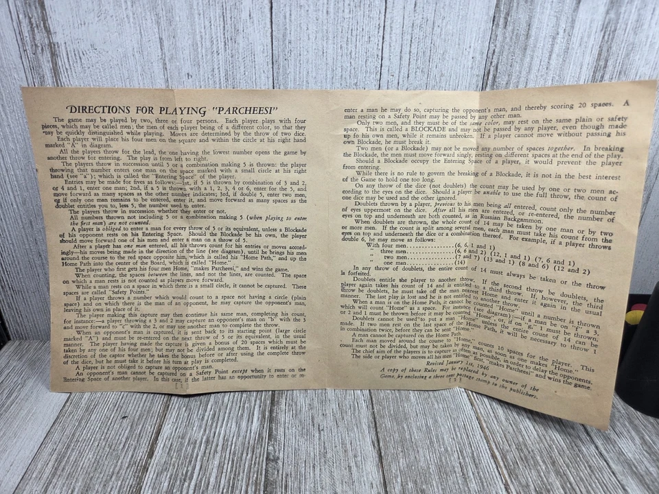 Vintage 1940's PARCHEESI Popular Edition Great Backgammon Game Selchow Righter  - Image 4 of 4