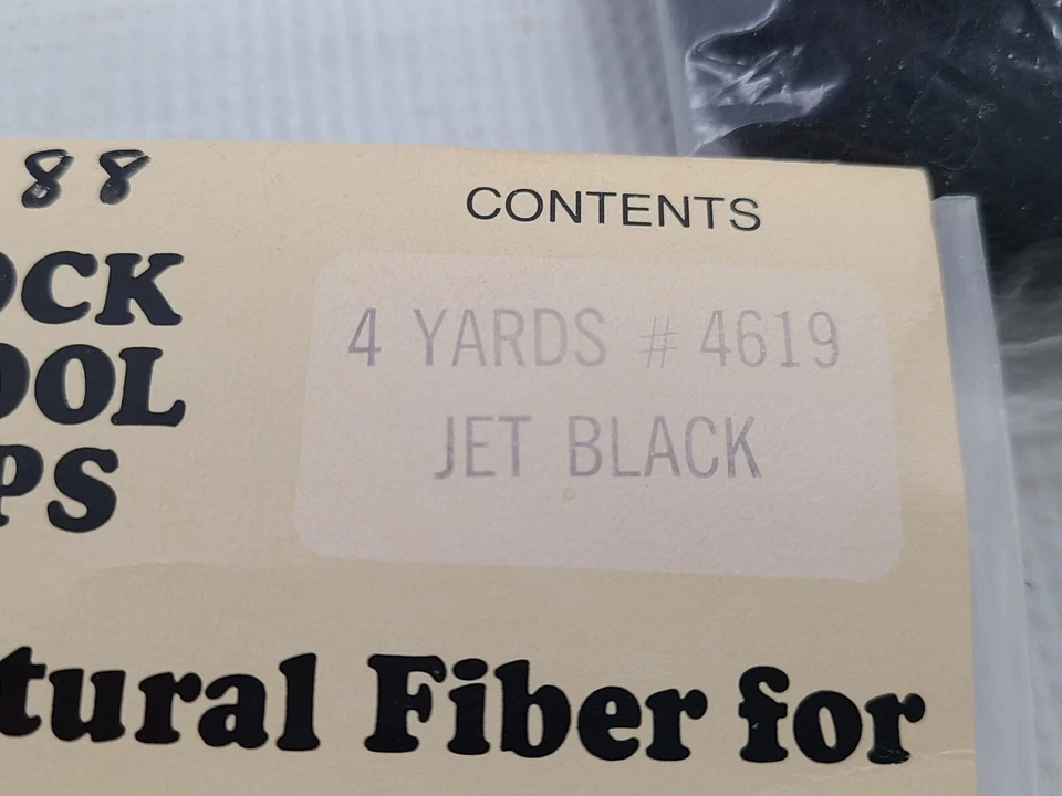 3 Feel O' Fleece The Jack of ALL Crafts Fiber Jet Black 4 yardas 4619 gris 4603 Foto 2 de 4