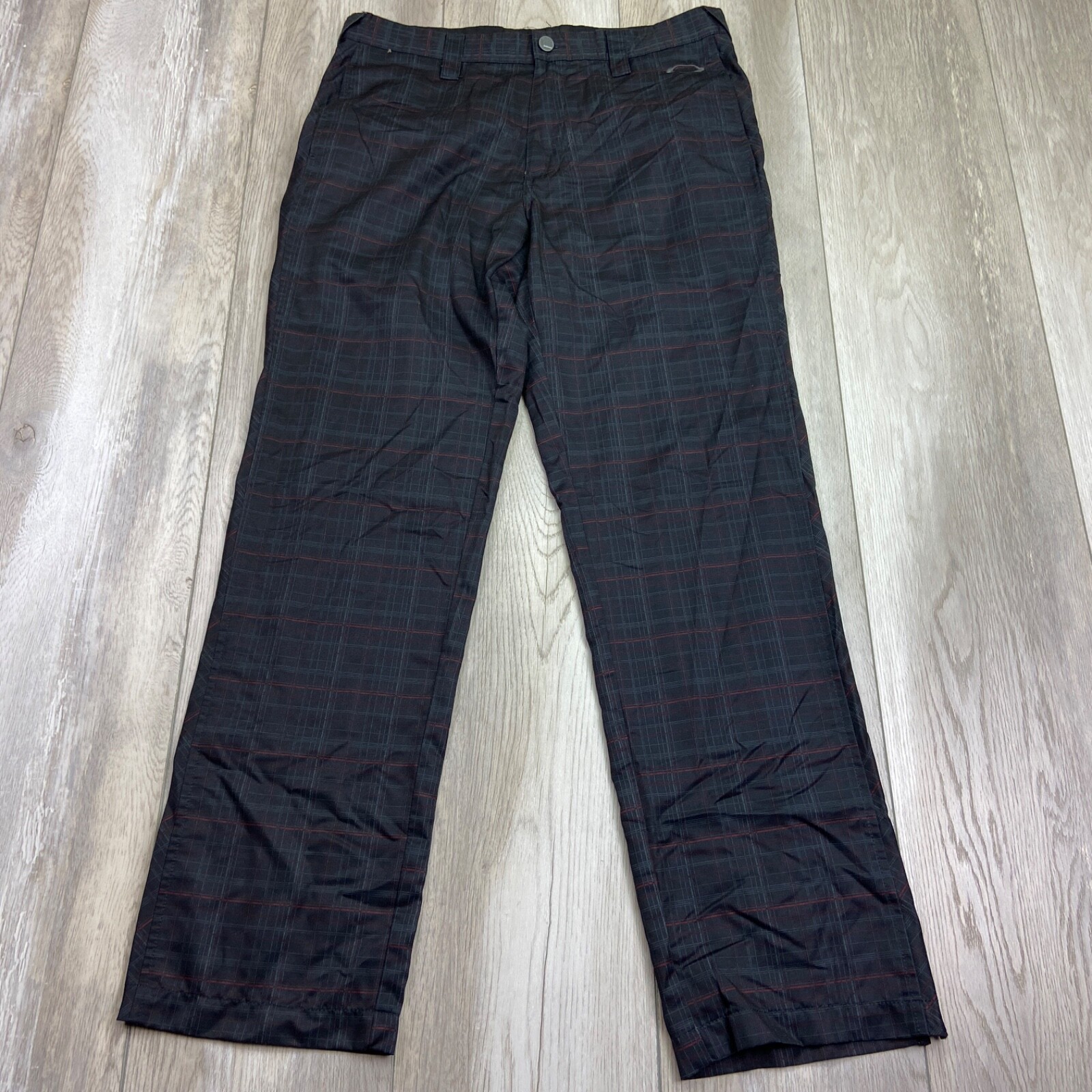 Oakley Golf Pants Mens 32 Black Plaid Flat Front Golfing Casual