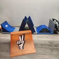 Tech Deck Fingerboard Skatepark Foldable Ramp Rail Grind Pipe 2011 & Orange Ramp