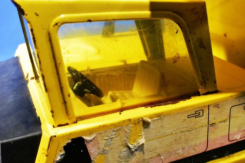 Camión de volteo Nylint Jumbo metal amarillo (300-021) - Imagen 7 de 7