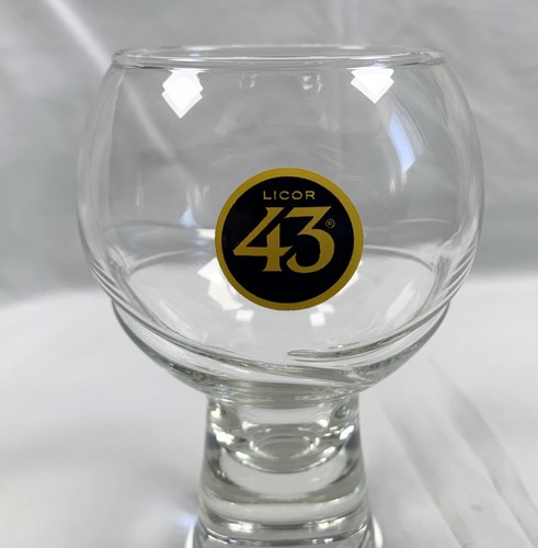 2 copas de cóctel Licor 43 nuevas base en relieve 10 oz - Imagen 3 de 3