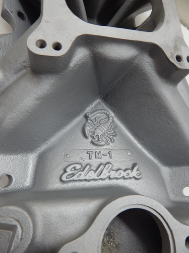 Edelbrock Scorpion TM1 Aluminum Intake SBC Chevy 283302 305 307 327 350 383 400 - Picture 3 of 9