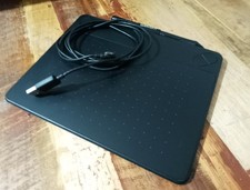 Wacom Intuos CTH-490 Drawing Tablet CTH-490/K1