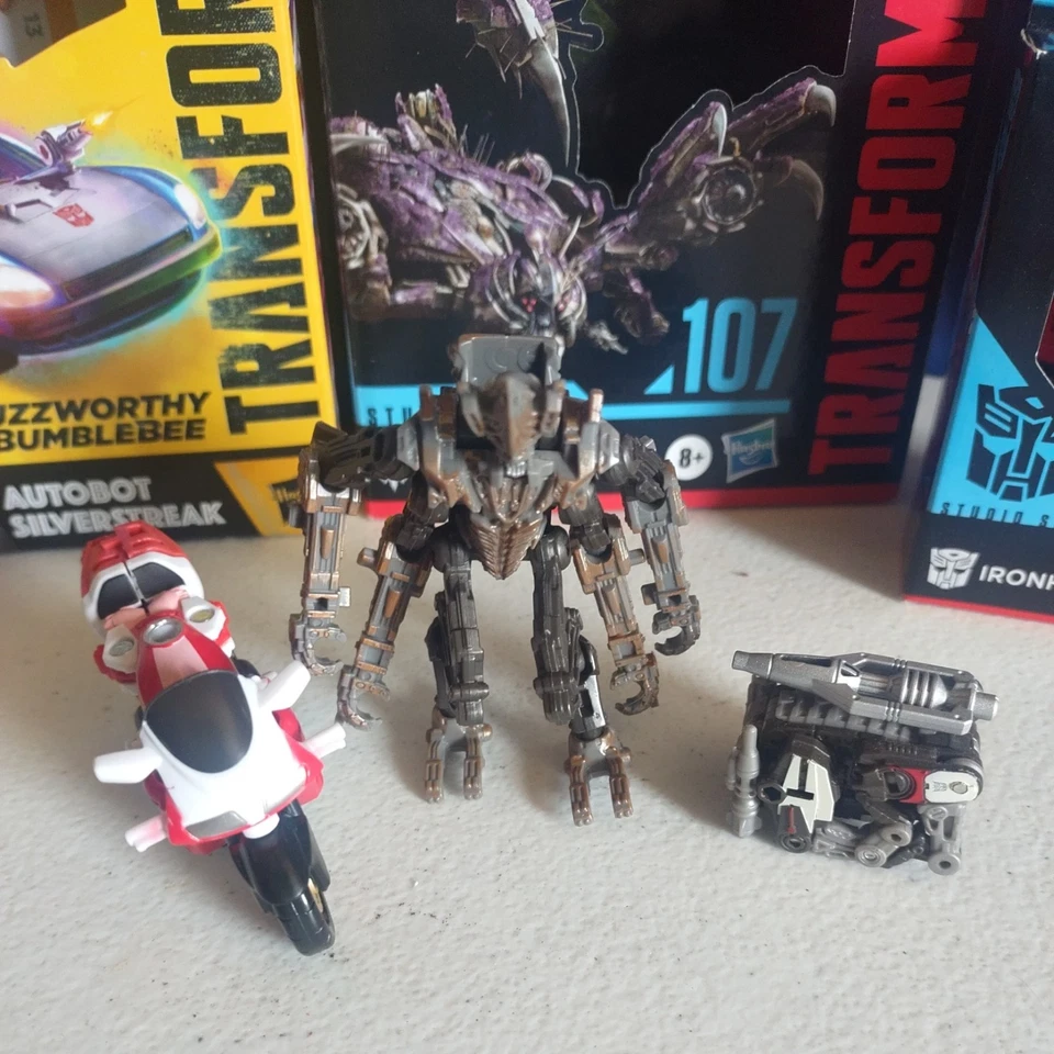 Transformers Studio Series And Legacy United Lot - Image 2 of 4