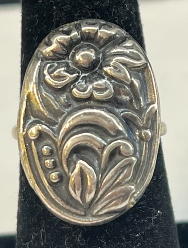 Uncas Sterling Silver Floral Repousse Ring Size 7 Blooming Forget Me Not