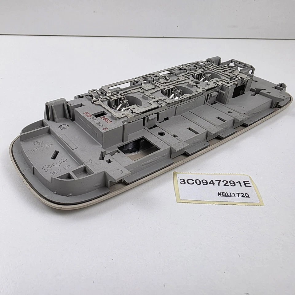 Luz de lectura interior techo trasero Volkswagen Jetta Wagon 2013-2017 3C0947291E Foto 3 de 4