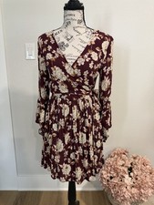 American Eagle Outfitters NWOT Women’s Size Small Wrap Floral Dress