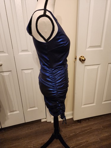 BCX Vestido de Fiesta para Adolescentes, Vestido Metálico Azul Marino Lados Fruncidos Para Un Halagador... - Imagen 2 de 17
