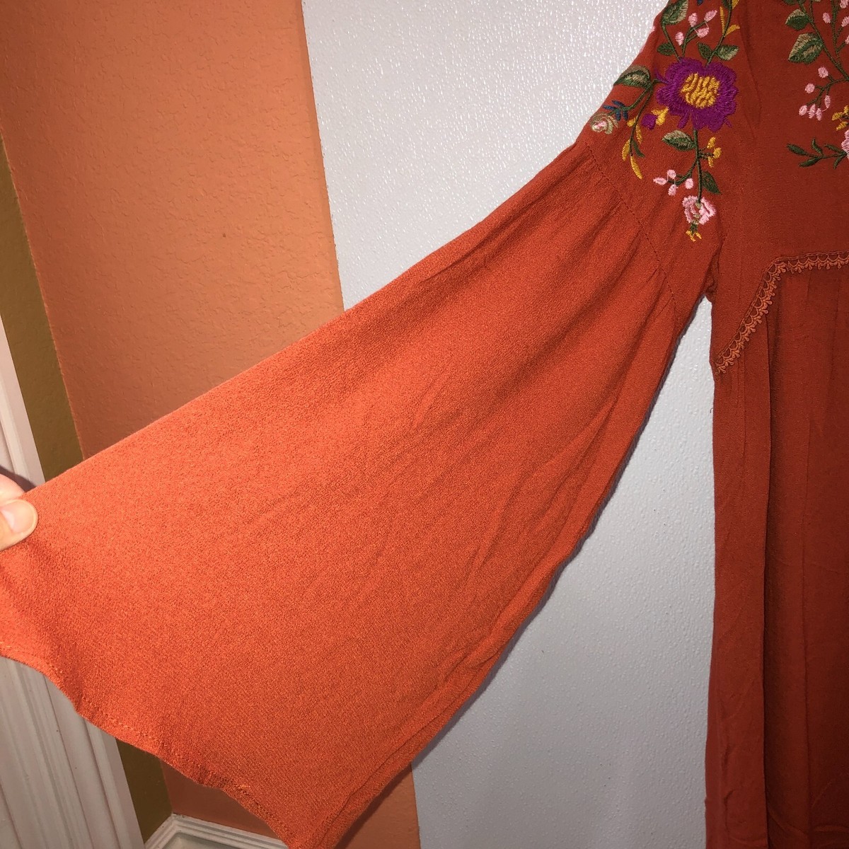 Haut Femme UMGEE Orange Avec Broderies Fleurs Et Lien Devant - Taille S, Neuf Sans étiquettes