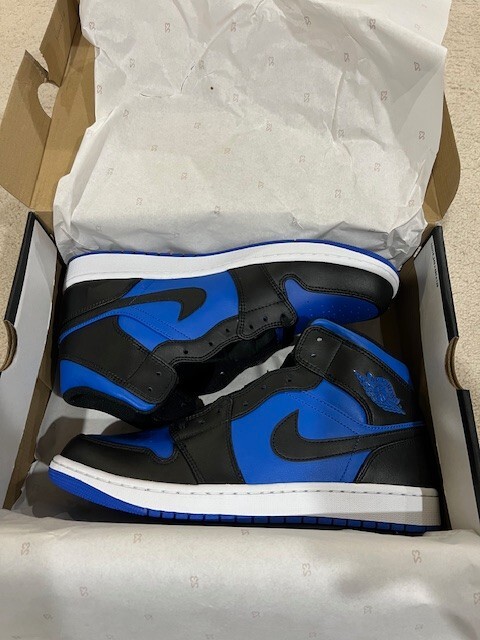 Air Jordan 1 Mid Royal Blue Black Retro Mens Shoes Varsity  display picture 1