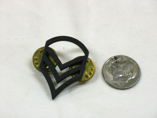 Vintage Army Staff Sergeant Lapel Pin Marked L.I.G.I. - Picture 2 of 5