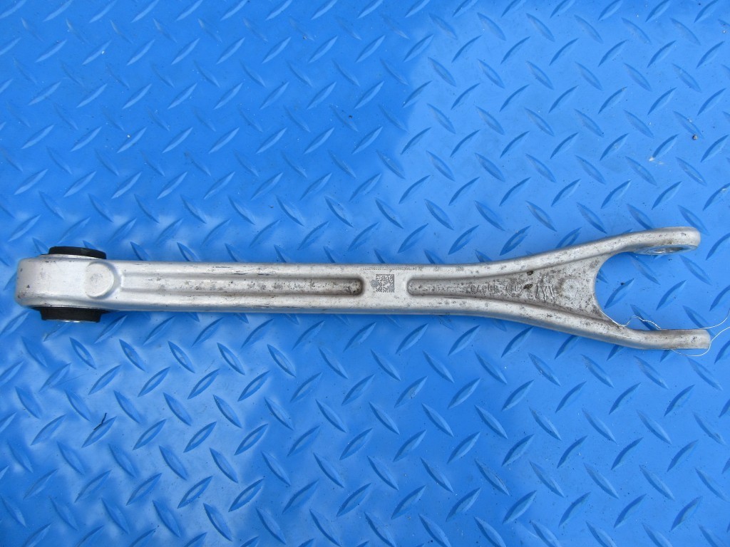 Maserati Quattroporte rear hub wishbone control arm #5896