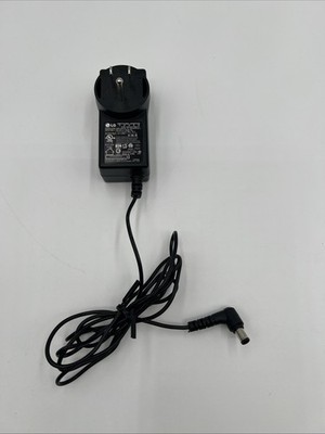 Geniune LG Model ADS-40FSG-19 Output 19V 1.3 A AC Power Supply AC Adapter