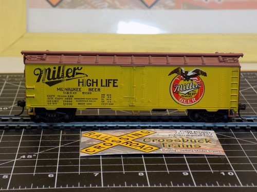 Cerveza HO Walthers 40' Wood Reefer Miller High Life URTC 93160 (090108) | Condition: Used