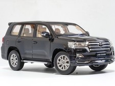 1:18 Kengfai  2016 Toyota Land Cruiser 200 (LC200) Black Metallic RHD