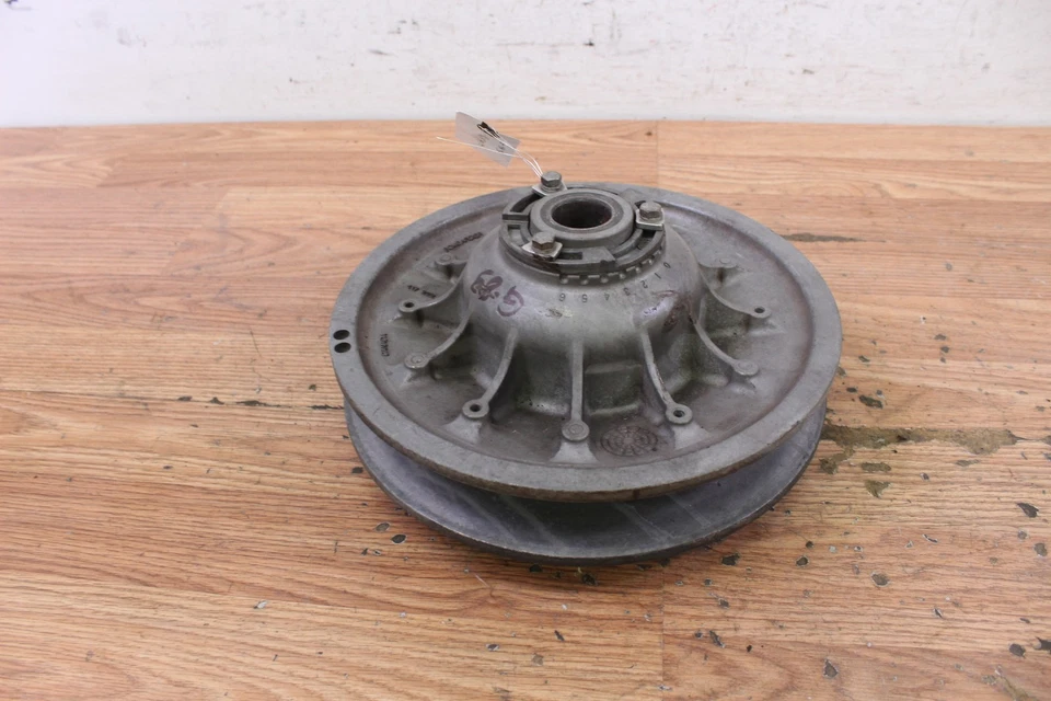 2006 SKI-DOO SUMMIT 800 REV Secondary Driven Clutch - Image 2 of 4