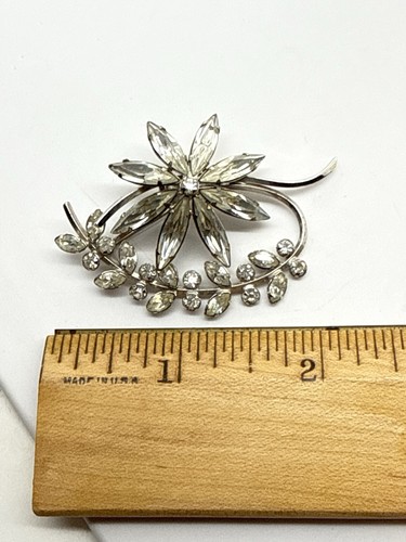 Vtg signed Art Sterling Brooch Floral Rhinestones Signed  - Picture 4 of 7