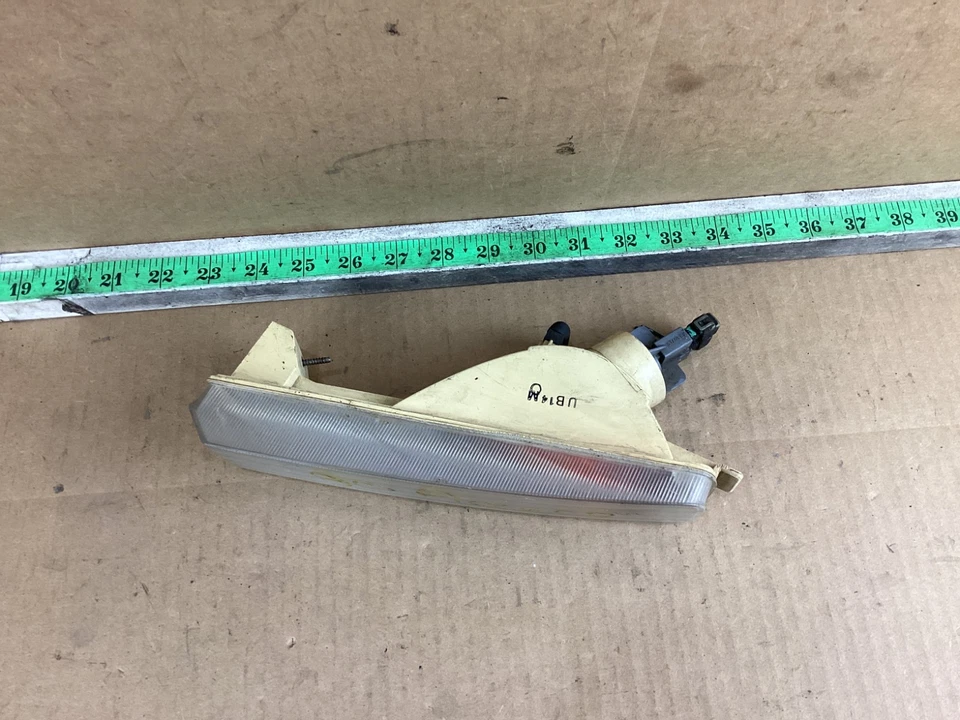 Luz de parachoques marcador delantero izquierdo Honda Accord 1990-1993 045-3868 Foto 2 de 4