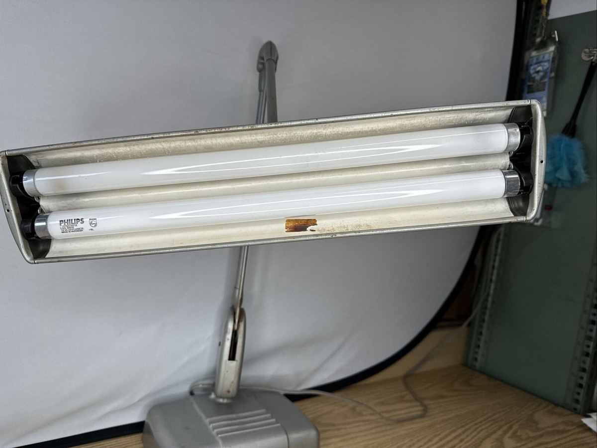 DAZOR Floating Fixture Articulating Desk Lamp Vintage Model 2324