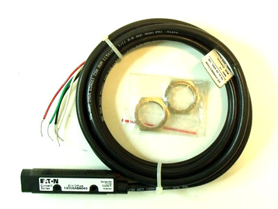 New Eaton 13100AS8040 Comet Series A3 Photoelectric Sensor:  10-30VDC, Diff Refl