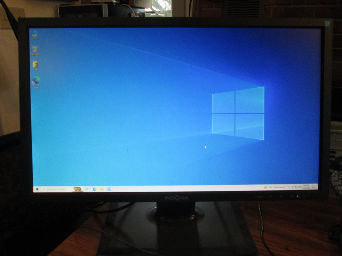 Dell Inspiron 3252 Windows 10 Desktop Computer Intel 1.6Ghz