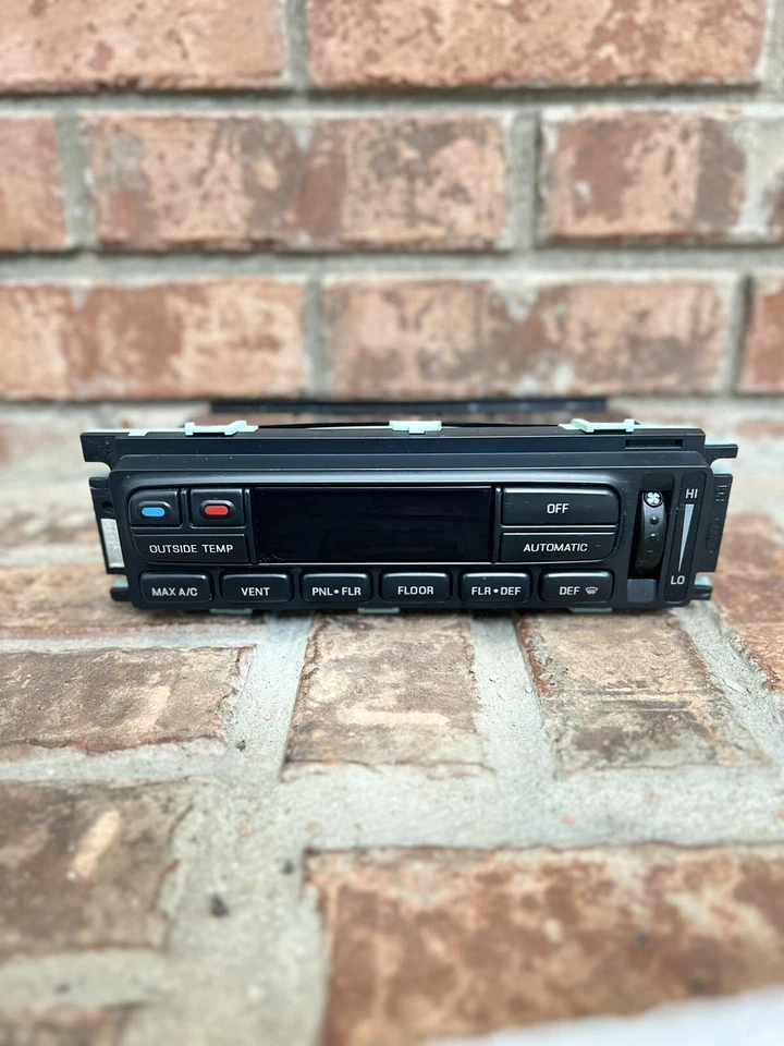 Lincoln Town Car Grand Marquis CrownVictoria Climatizador ATC 95 96 97 ✅ Foto 2 de 4