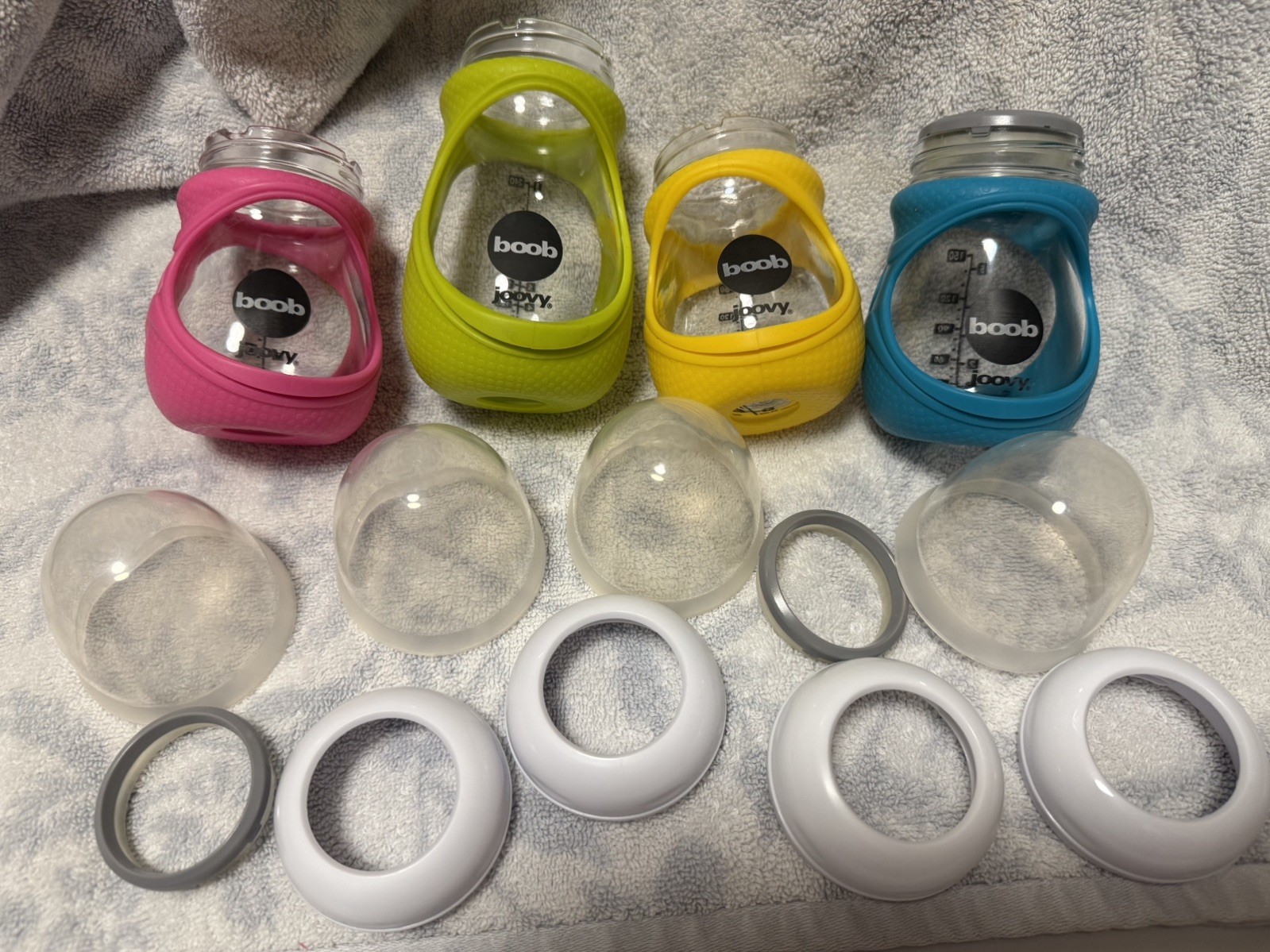 Joovy Boob Glass Bottle and Sleeve Set of 4