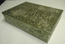 Alte Blech Dose ca. 31 x 23 x 7 cm Jugendstil Putten