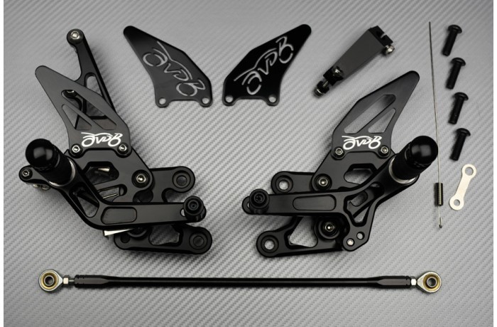 Commandes reculées AVDB or Yamaha FZ8S, transformez vos sorties moto et sessions piste