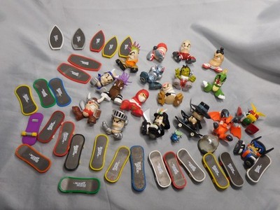 Vintage Tech Deck Dudes Lot of 18 Dudes and 25 Skateboards Waveboards Snowboards