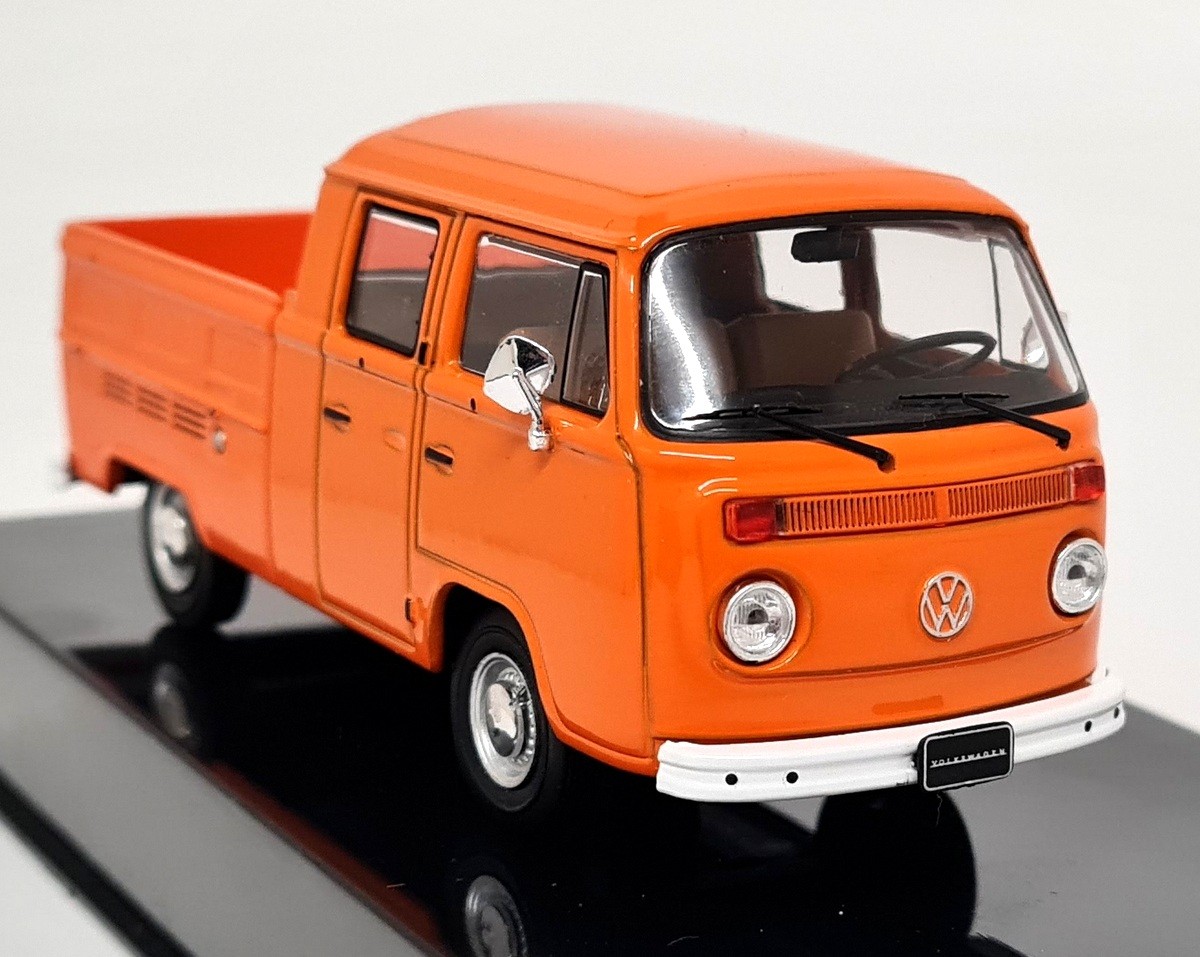 Ixo 1/43 Volkswagen T2b Crew Cab Pick Up 1972 Orange Diecast Scale Model Car