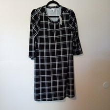 Women's Time  Tru Flutter Tiered Dress Green Large 12-14 