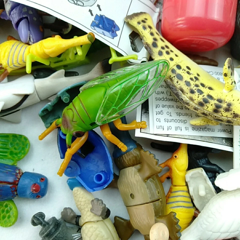 Yowie Toys Huge Lot 1.2kg Papers Fish Insects Australian Animals Frog Cricket - image 3 of 4