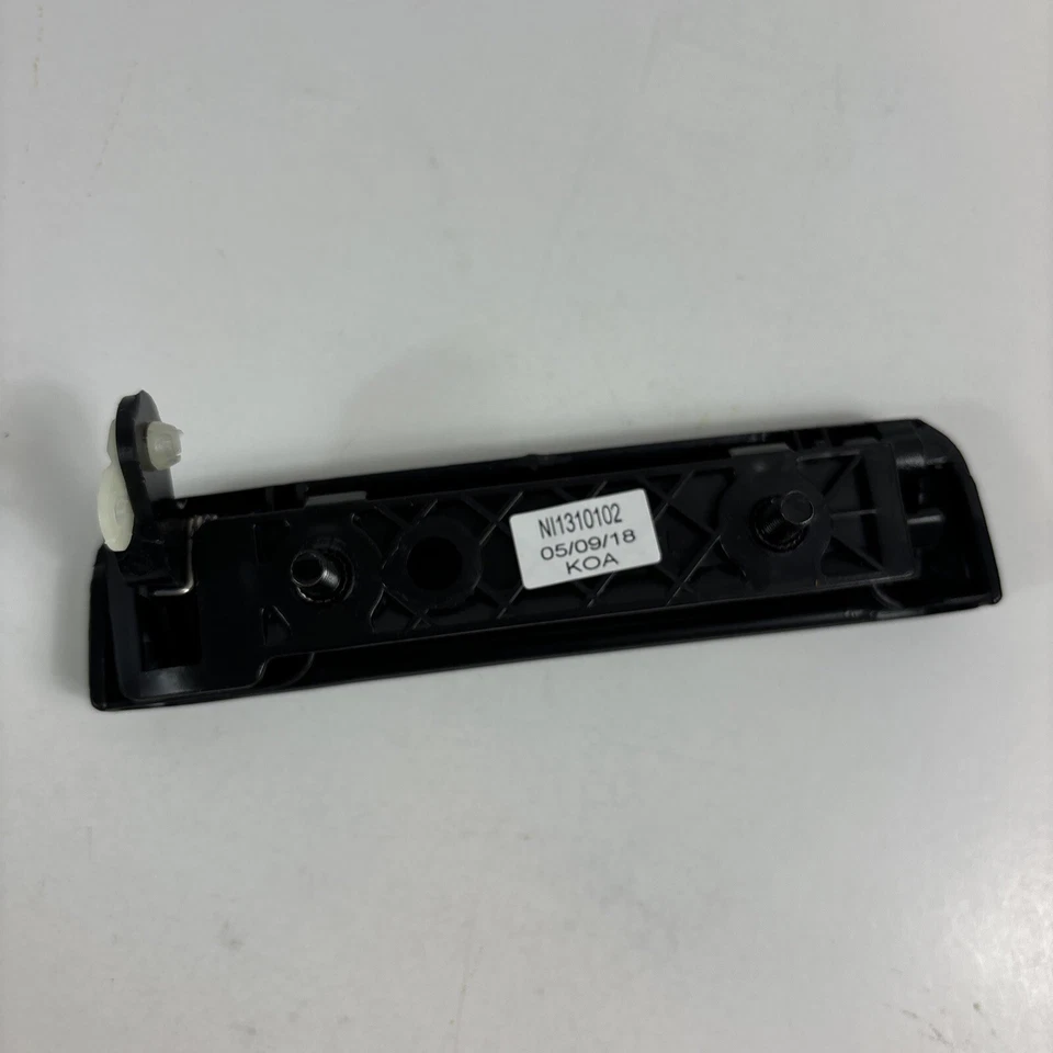 1986-95 Pathfinder Outside Outer Exterior Door Handle Driver Side NI1310102 - Imagem 4 de 4