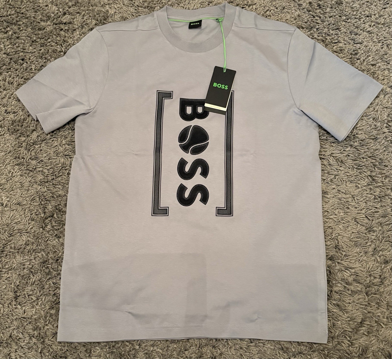 Hugo Boss Men's Grey T-Shirt XL - Stylish Designer Tee BNWT