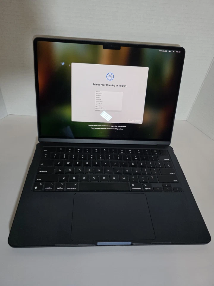 Apple MacBook Air 13.6" M2  16GB RAM 256GB SSD A2681 - Image 4 of 4